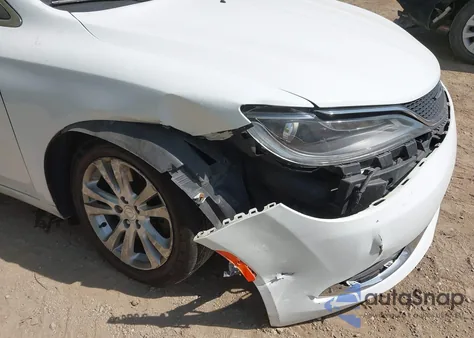 2015 Chrysler 200 Limited z USA, uszkodzony, nr VIN 1C3CCCAG9FN759750